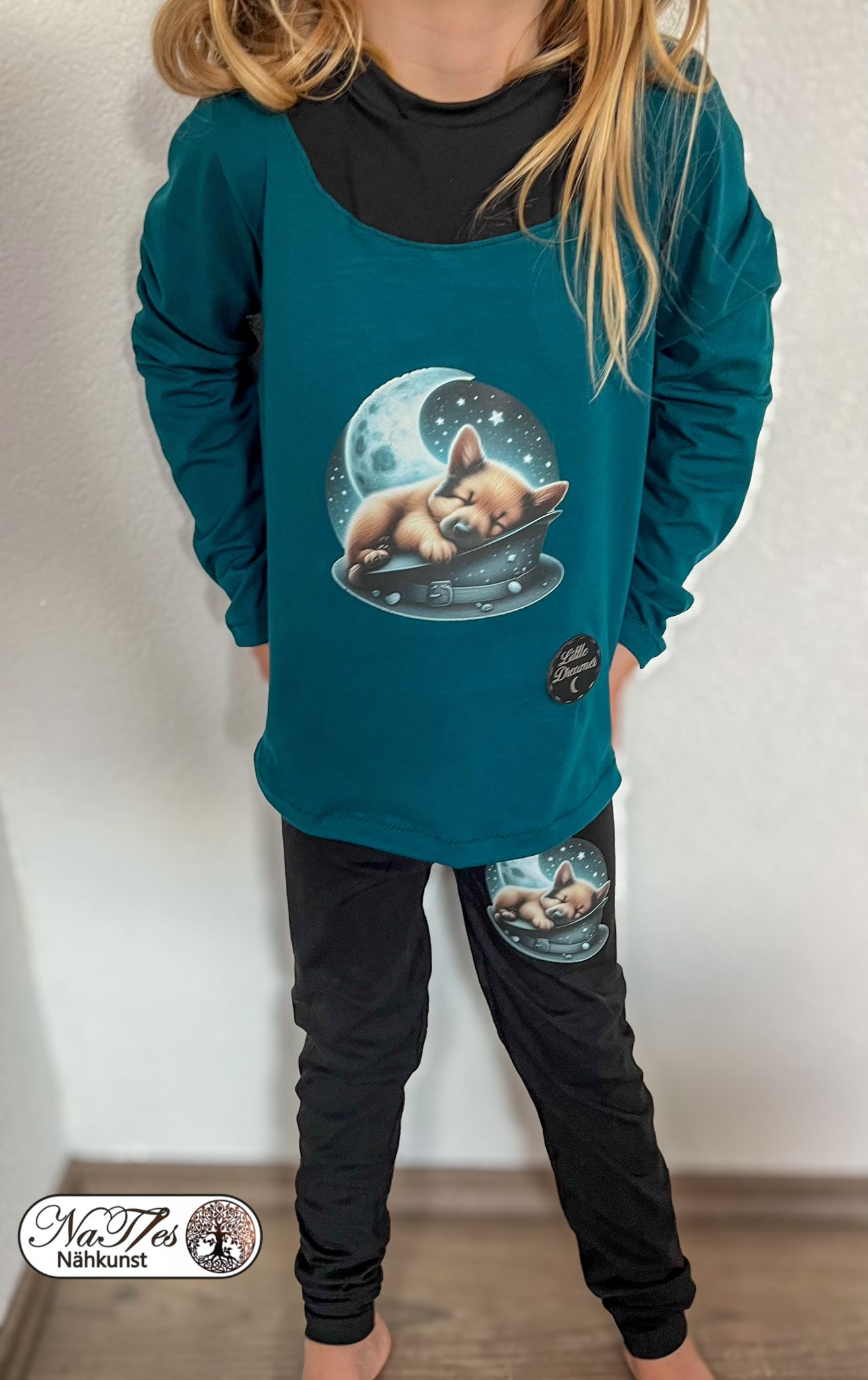 Bügelbild schlafender Hund vorm Mond #2 Fylou's Style