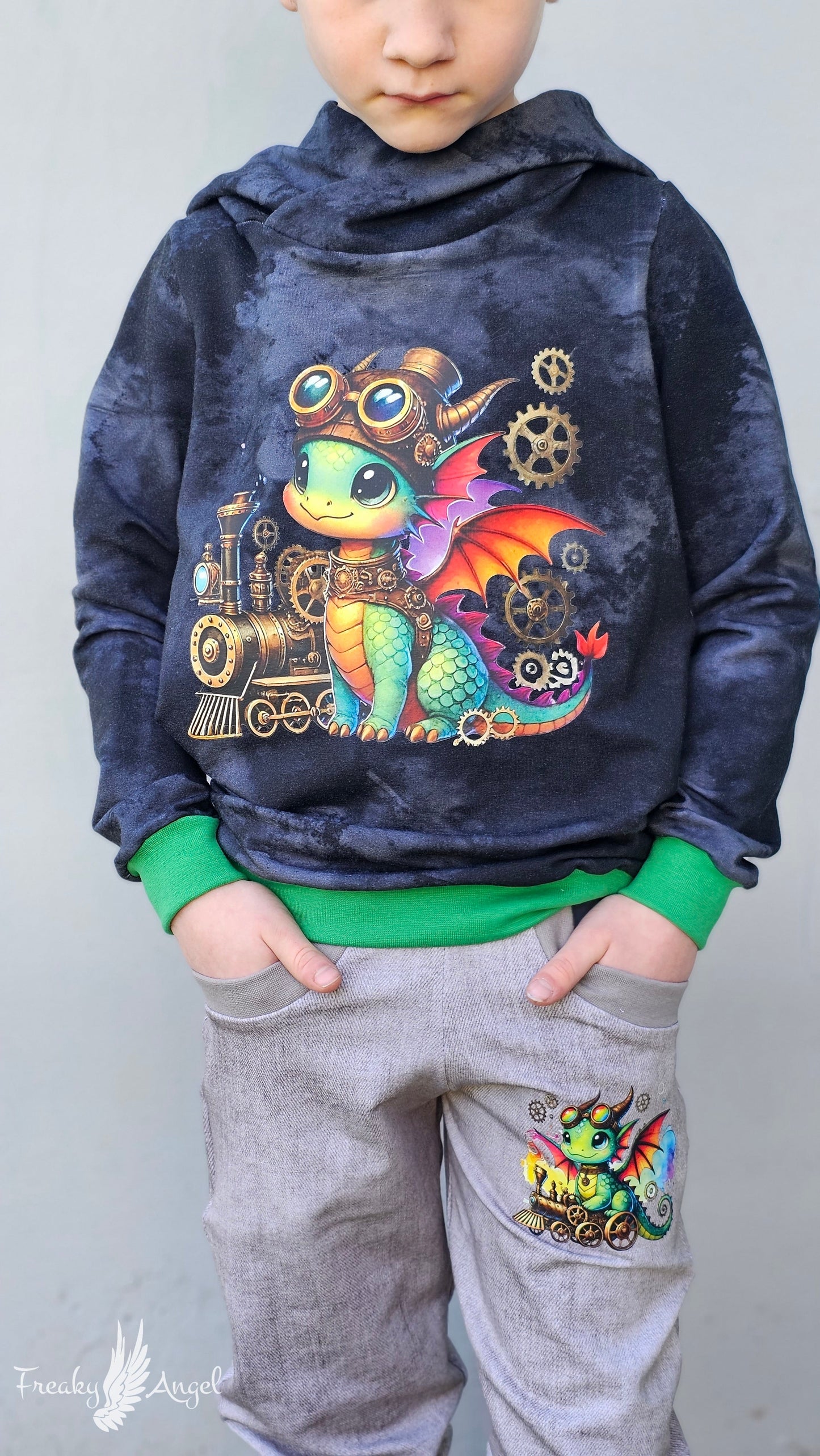 Bügelbild kleiner Steampunk Drache mit Eisenbahn #2 Fylou's Style