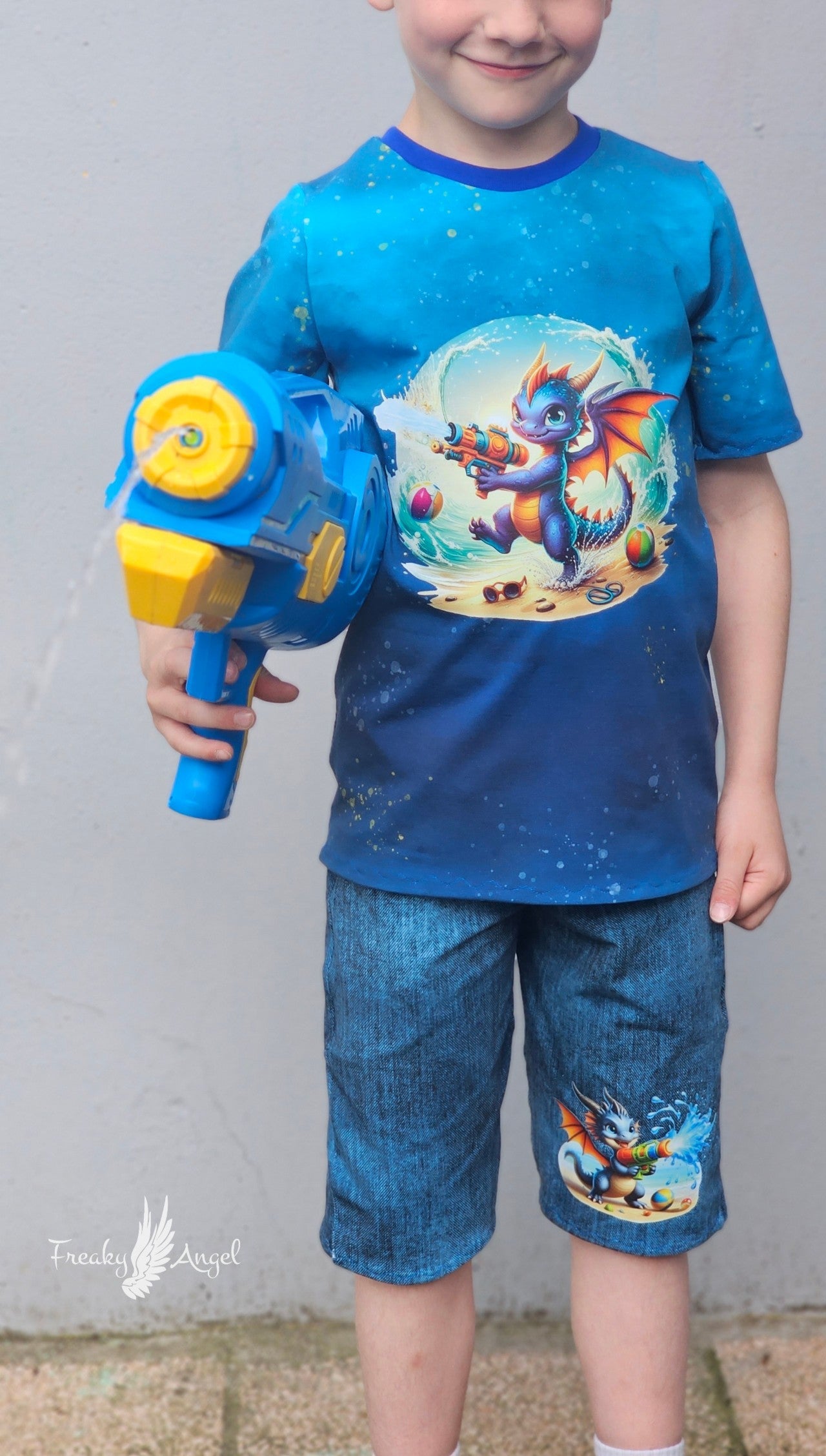 Bügelbild kleiner Drache mit Wasserspritzpistole #2 Fylou's Style