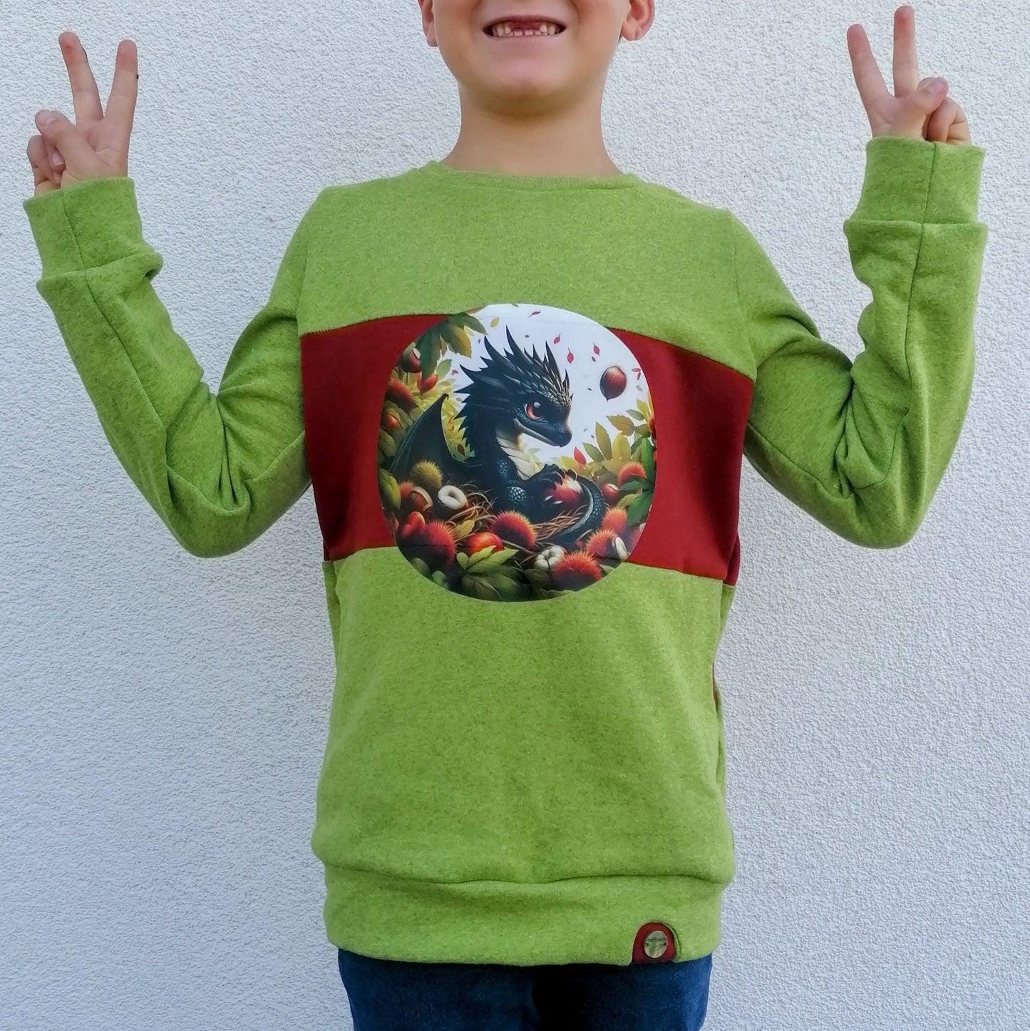 Bügelbild schwarzer Drache mit Kastanien #2