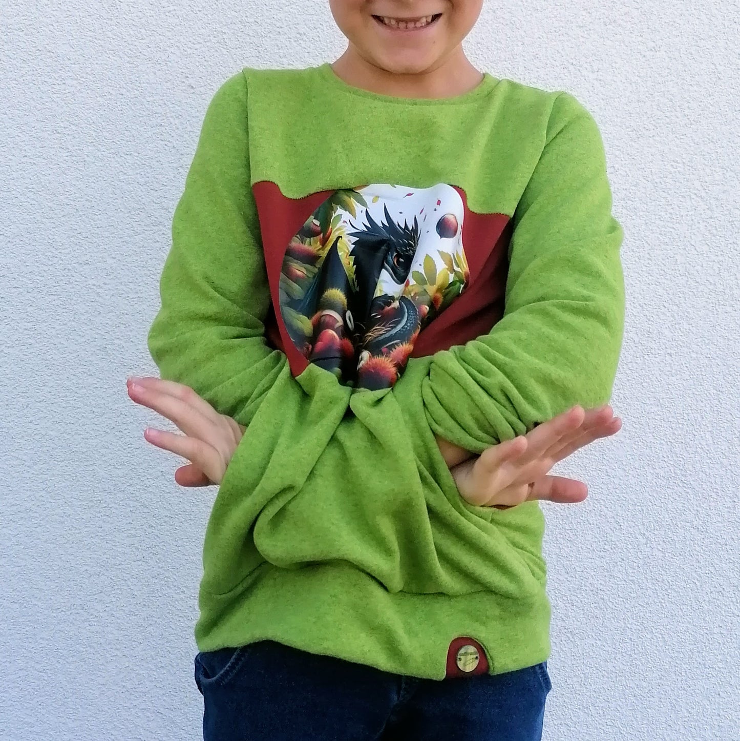 Bügelbild schwarzer Drache mit Kastanien #2