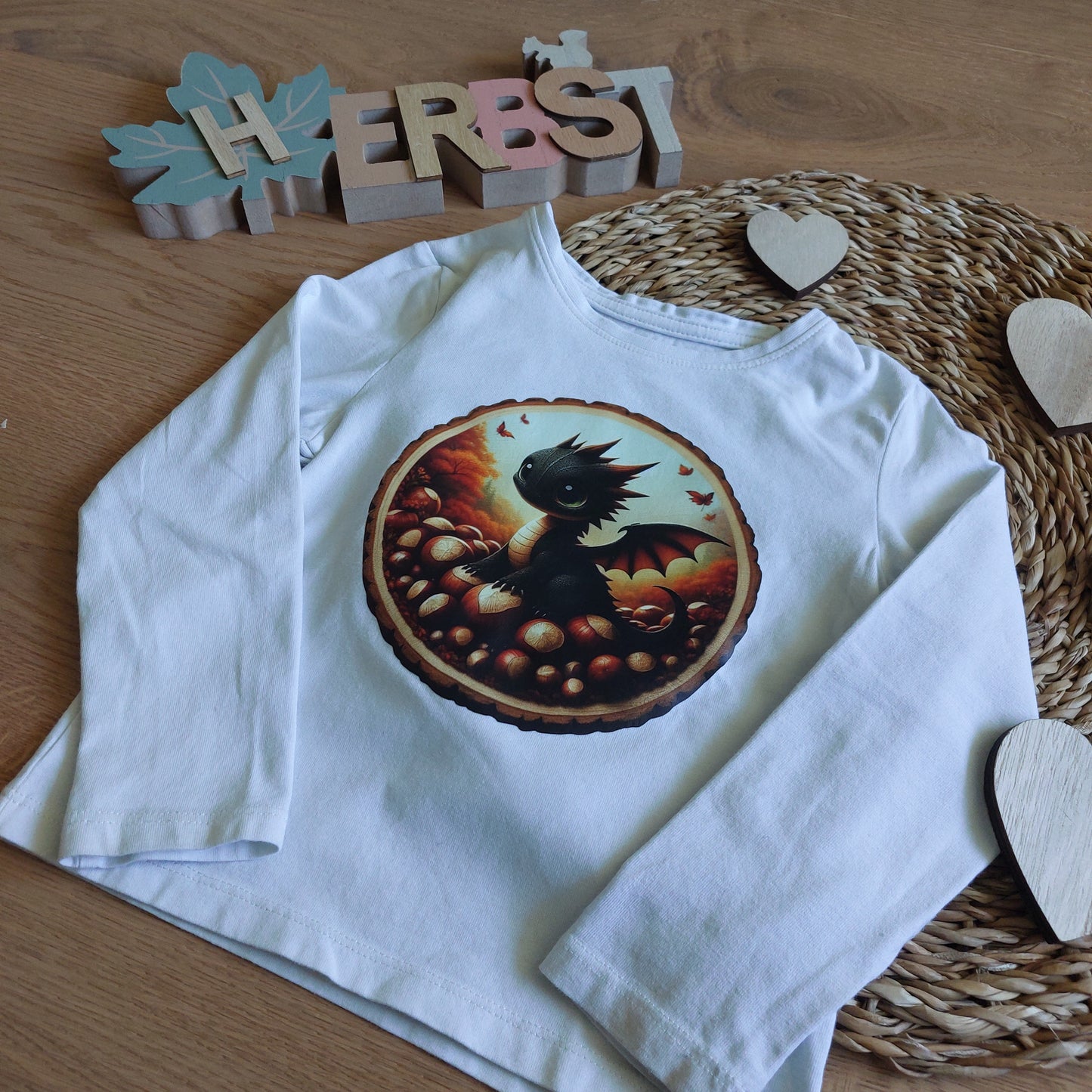 Bügelbild schwarzer Drache mit Kastanien #4