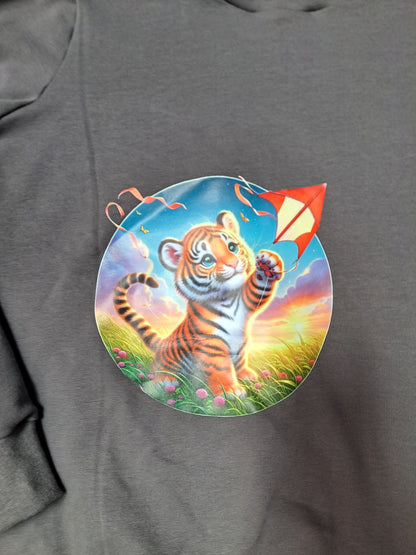 Bügelbild kleiner Tiger beim Drachen steigen #1