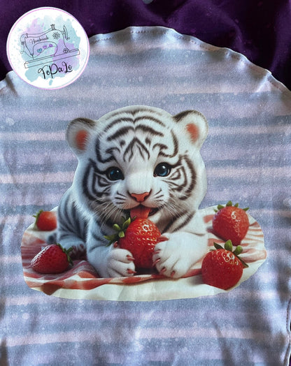 Bügelbild kleiner Tiger nascht Erdbeeren #2 Fylou's Style