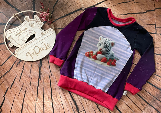 Bügelbild kleiner Tiger nascht Erdbeeren #1