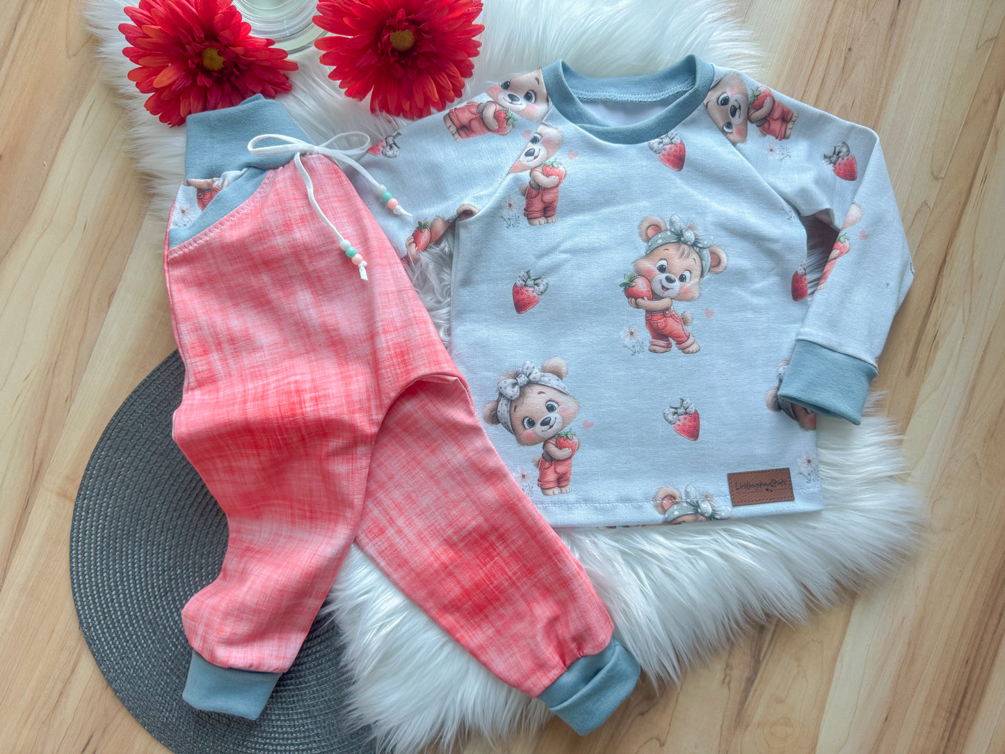 Ripp-Jersey Erdbeer Bärchen