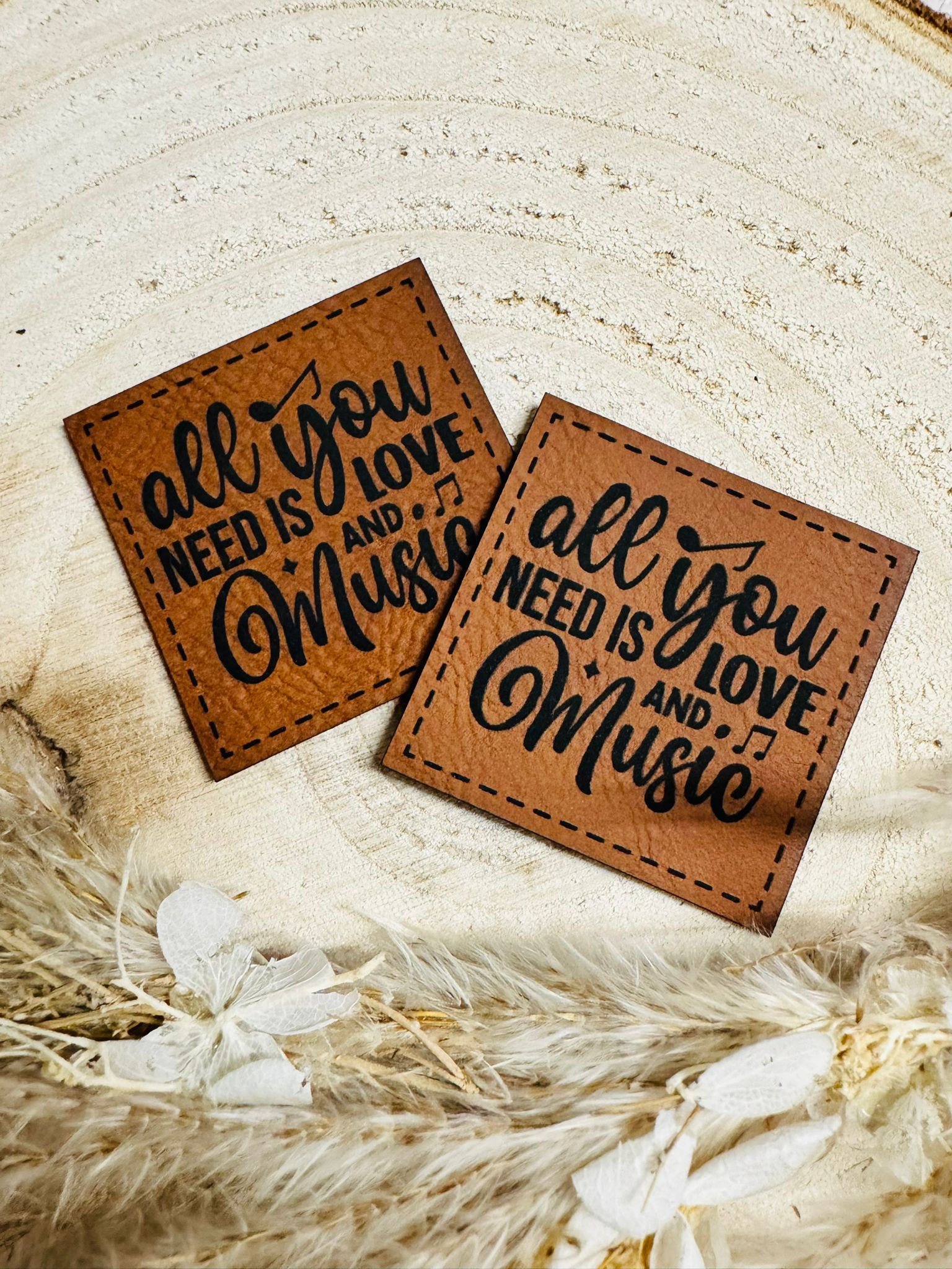 Kunstleder Label all you need is love Fylou's Style