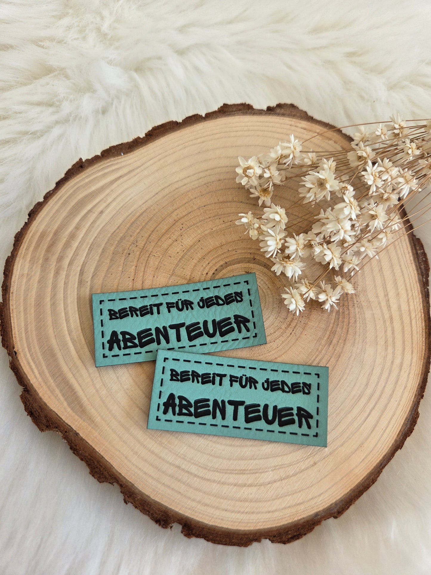 Kunstleder Label  bereit für jedes Abenteuer